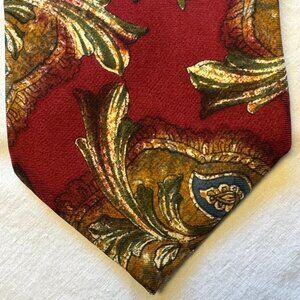 Oscar de la Renta Couture Collection silk tie USA made, paisley in red, gold
